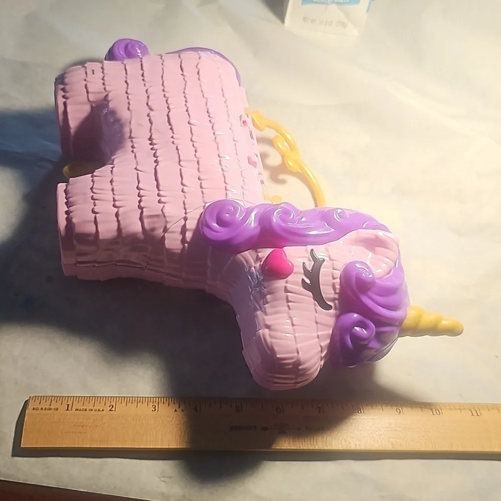 Polly Pockets Unicorn Doll House